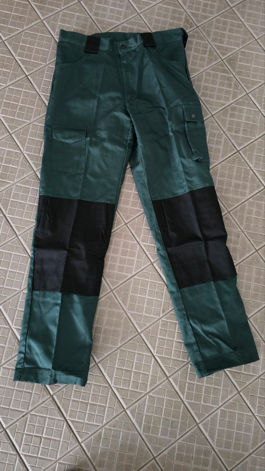 Groene werkbroek, Tuin en Terras, Nieuw, Ophalen of Verzenden, Broek, Heren
