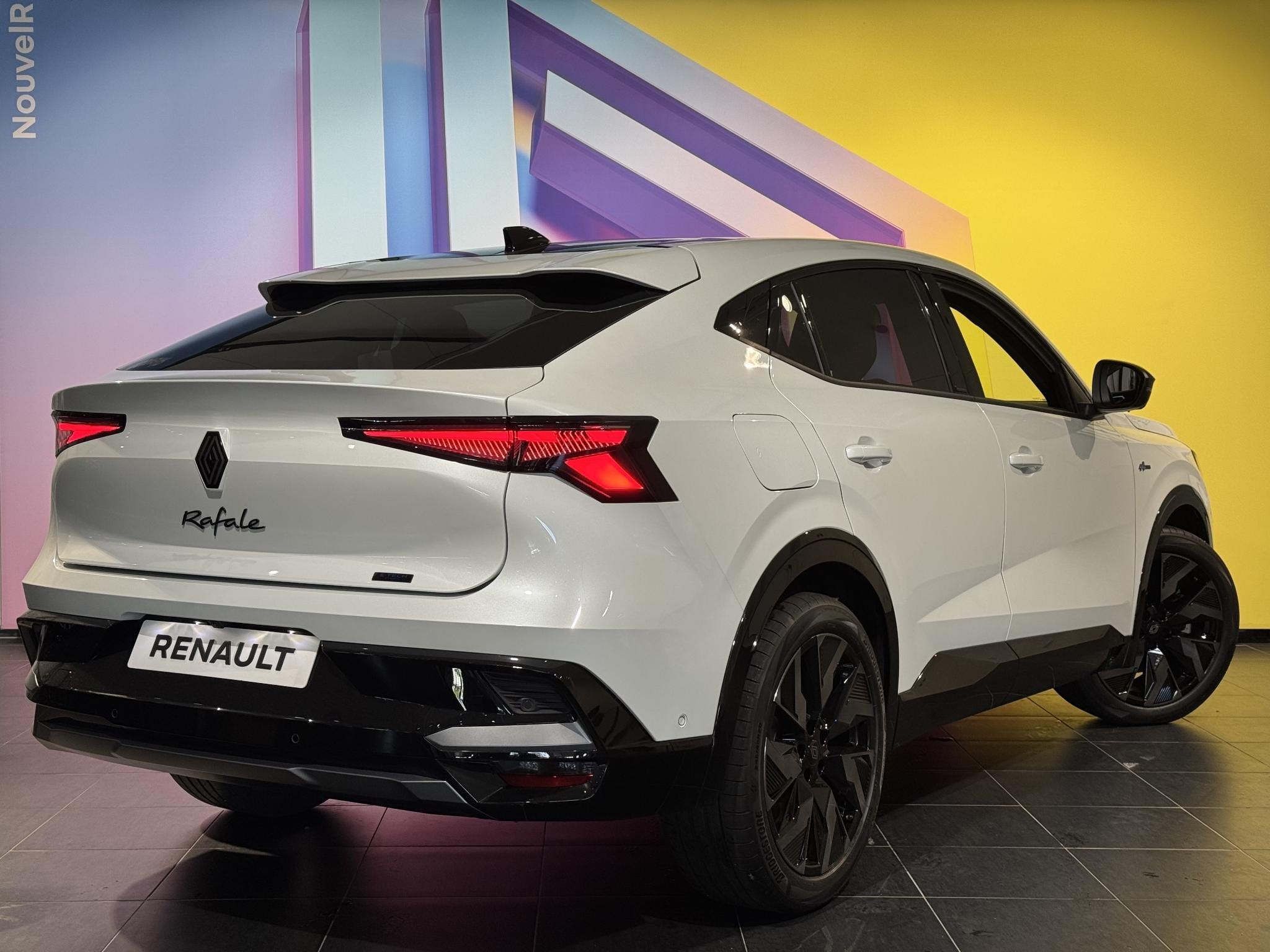 Renault Rafale 1.2 E-Tech full hybrid 200 esprit Alpine | 85, Auto's, 1199 cc, 2 kWh, 1634 kg, Wit