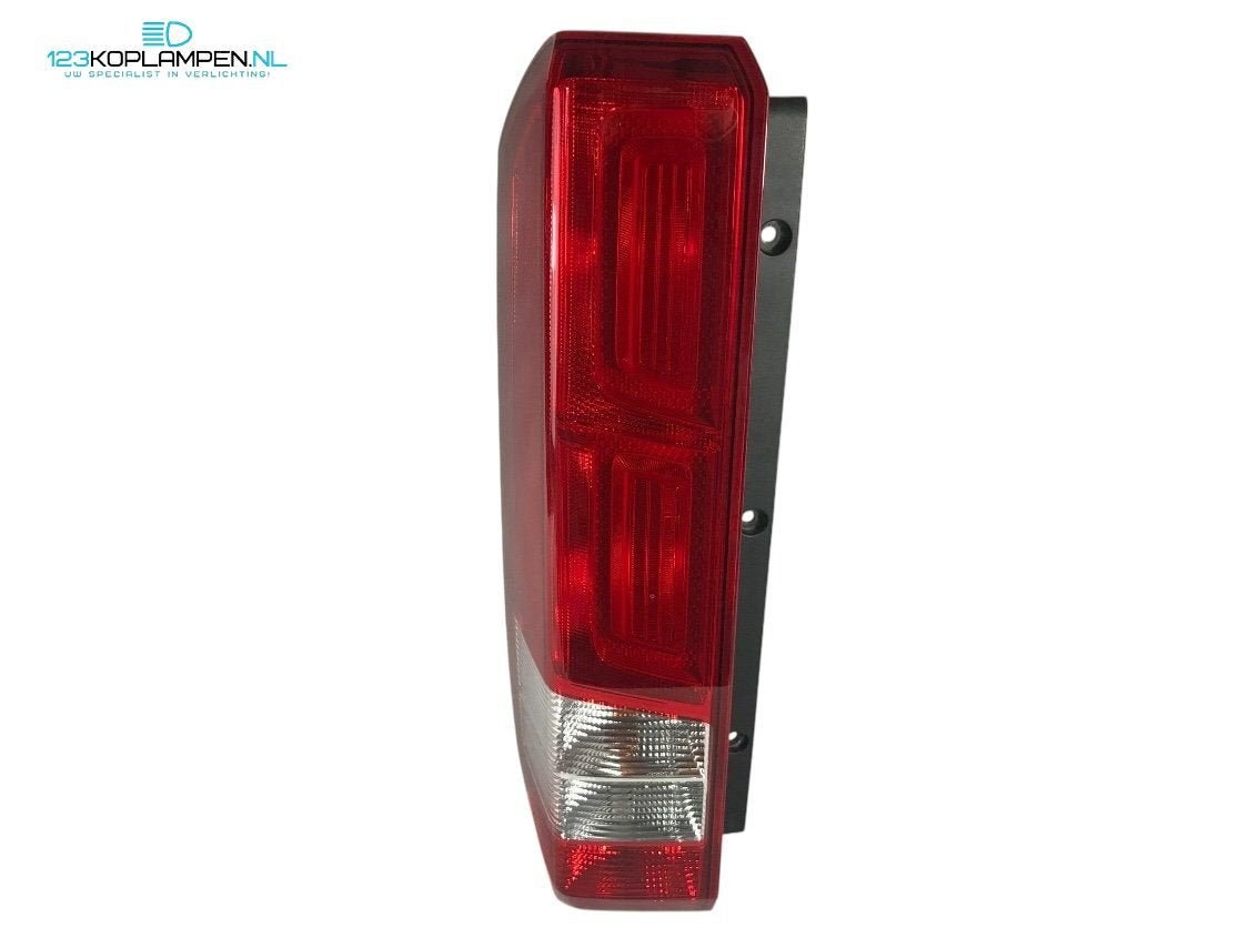 Hyundai H350 achterlicht links