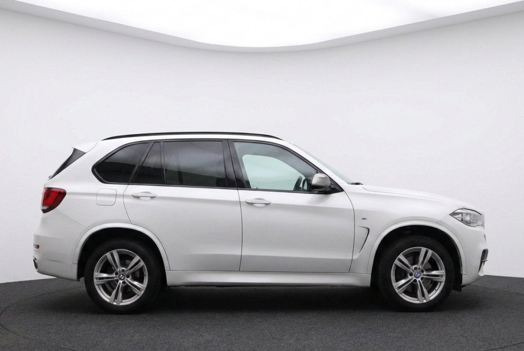 BMW X5 M50d Pano l HUD l Harman l VOL OPTIES (bj 2016), Auto's, BMW, Automaat, 15 km/l, 2993 cc, Wit