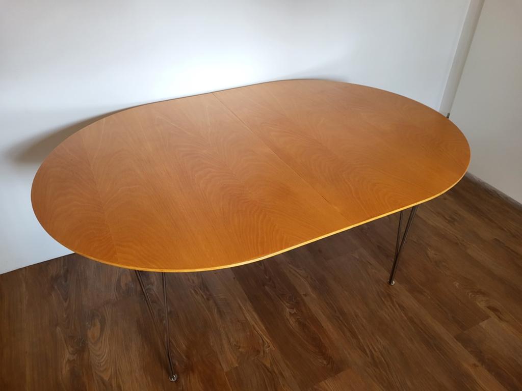 Superellipse Tafel van Bruno Mathsson en Piet Hein Design, Huis en Inrichting, Tafels | Eettafels, Zo goed als nieuw, 50 tot 100 cm