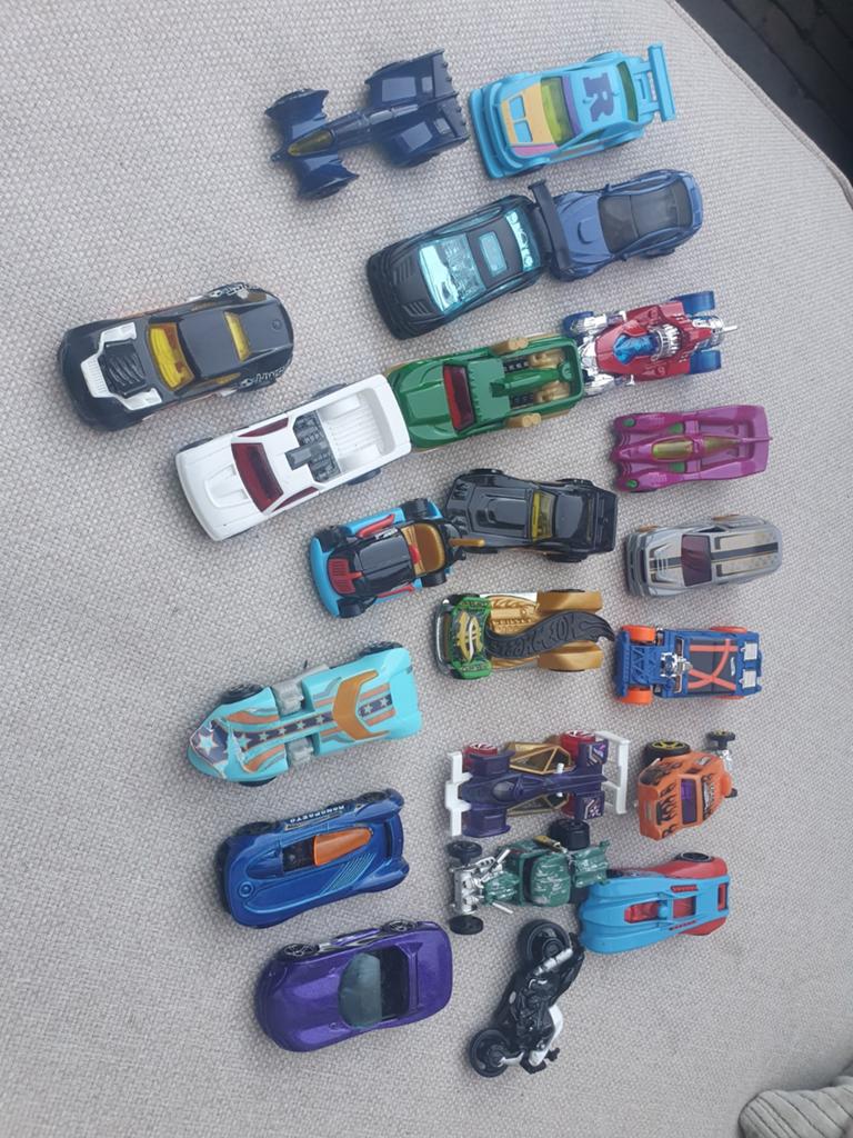 Te koop 22 Hotwheel auto's, Ophalen of Verzenden, Zo goed als nieuw
