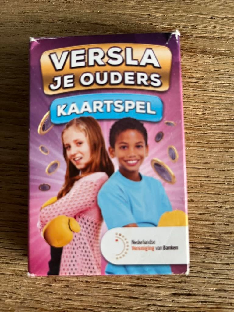 Versla je ouders kaartspel, Drie of vier spelers, Ophalen of Verzenden, Gebruikt