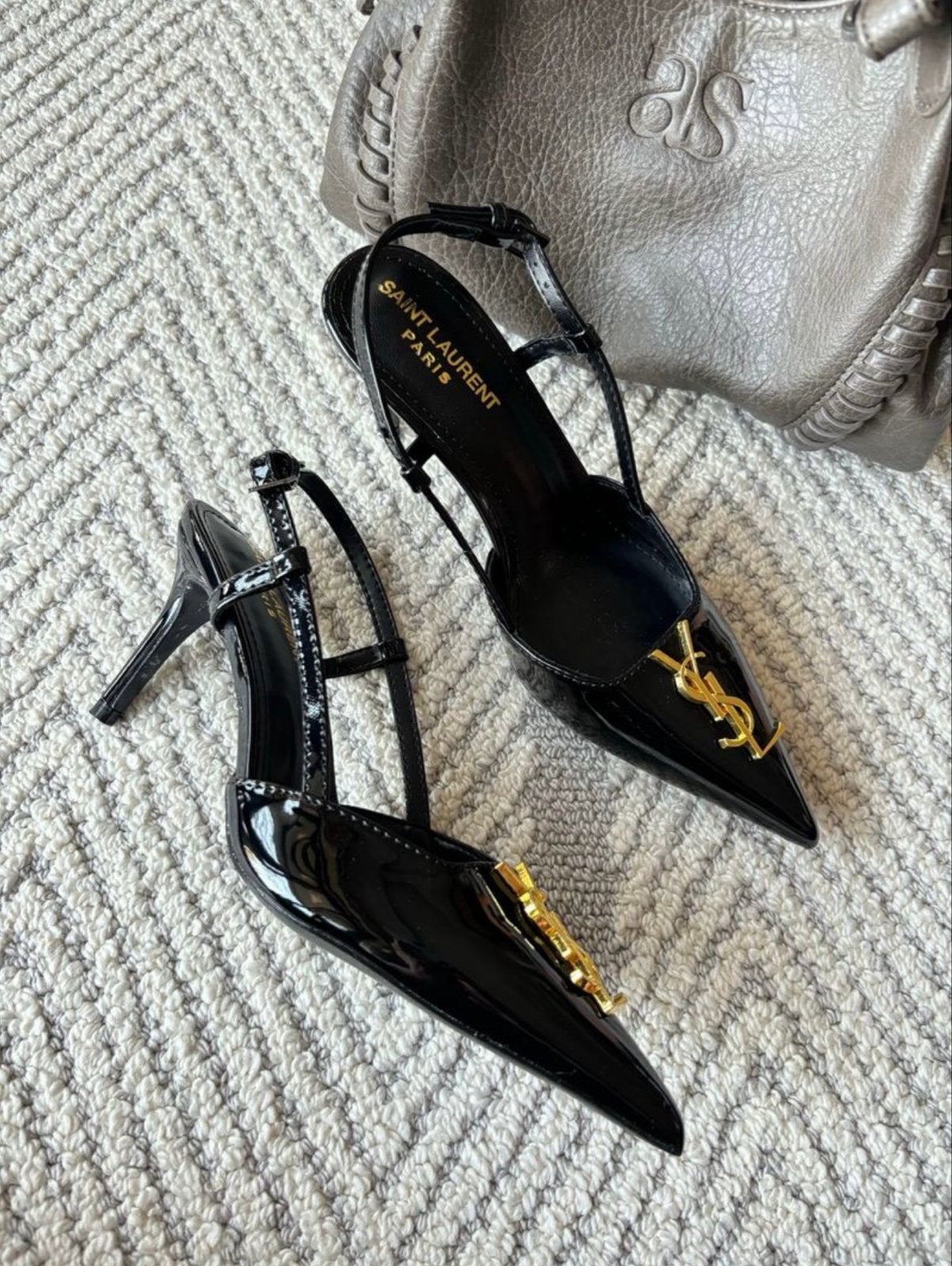 Saint Laurent Paris Pumps Zwart Lakleer, Ophalen of Verzenden, Zo goed als nieuw, Zwart, Pumps