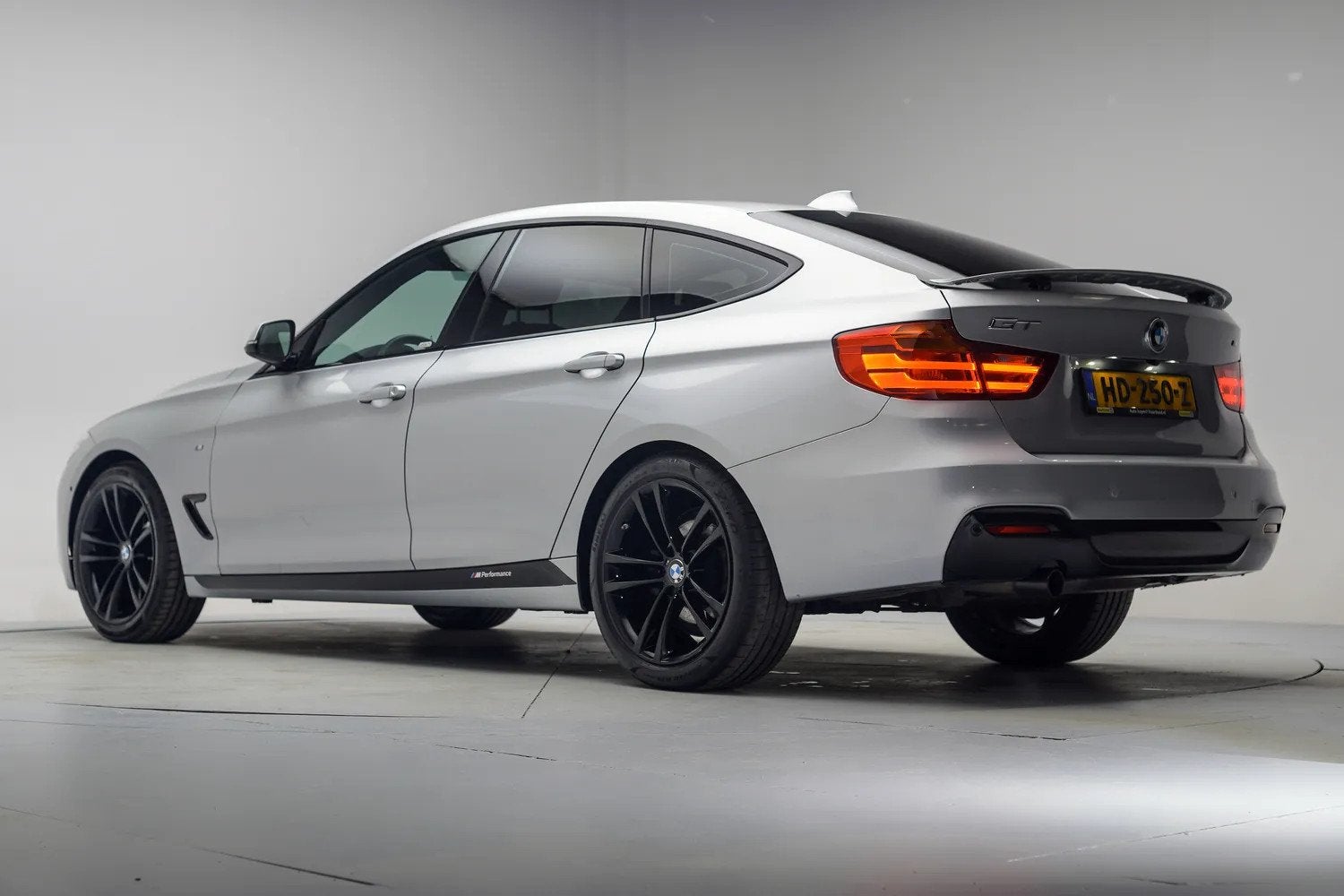 BMW 3-serie GT 320I M Sport High Executive Aut. [ Navi Prof., Auto's, Automaat, Gebruikt, 4 cilinders, 1535 kg