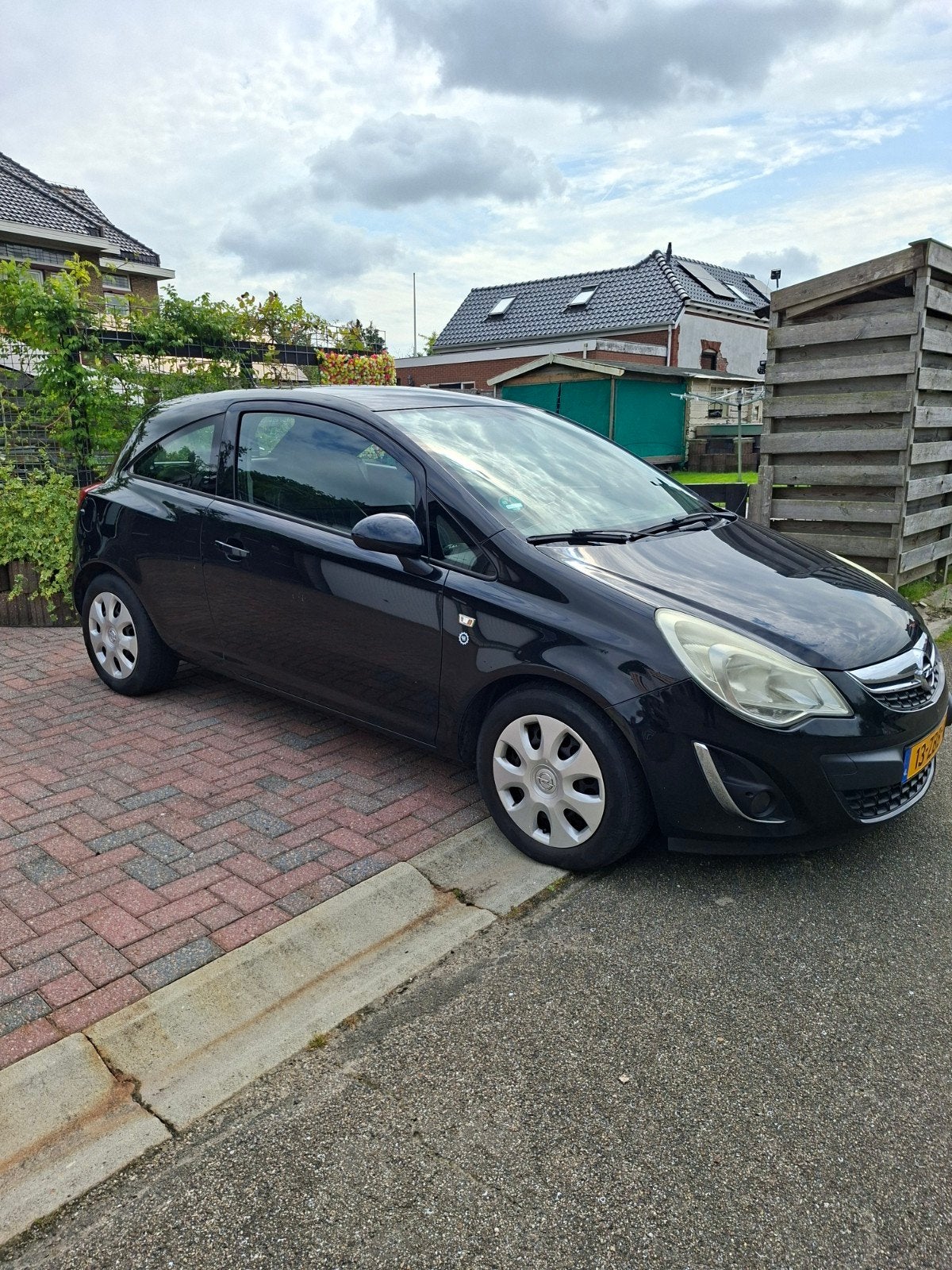 Opel Corsa LPG/ Benzine, Auto's, Opel, Voorwielaandrijving, Stof, Zwart, Elektrische ramen