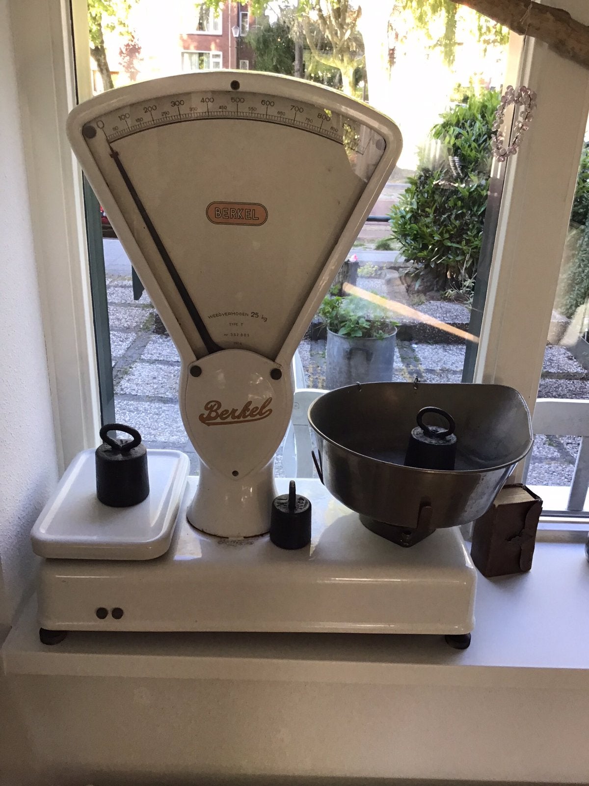 Oude weegschaal doet het goed, Witgoed en Apparatuur, Weegschalen, Ophalen, Zo goed als nieuw, Personenweegschaal, Minder dan 10 kg
