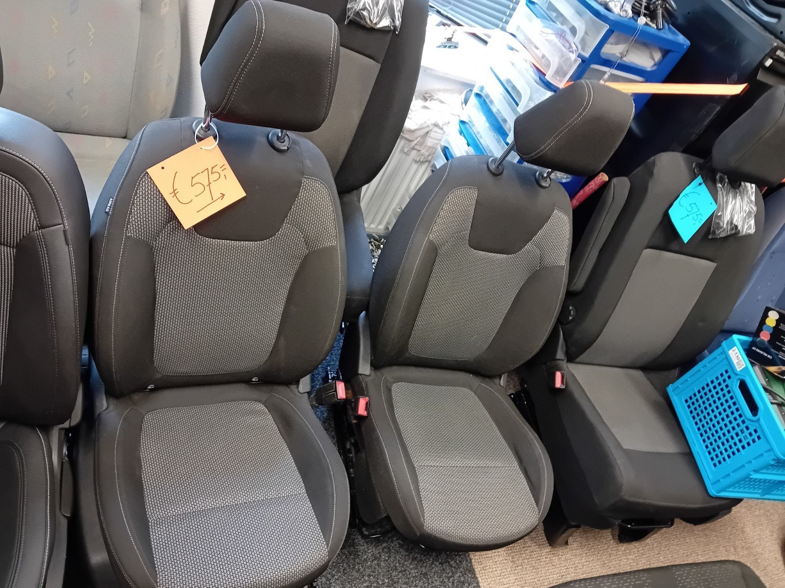 Nieuwe set verstelbare camperstoelen, Ophalen