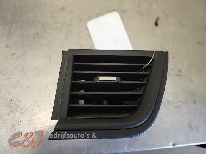 Luchtrooster Dashboard van een Renault Trafic, Gebruikt, -, Renault, -