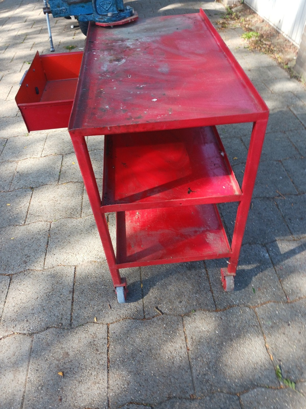 Foto 6 van werkbank bankschroef met lade