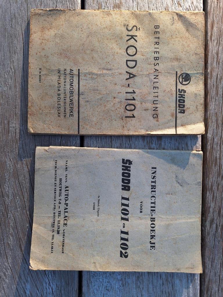 SKODA 1101 en 1102 originele instructieboekjes 1950, Ophalen of Verzenden