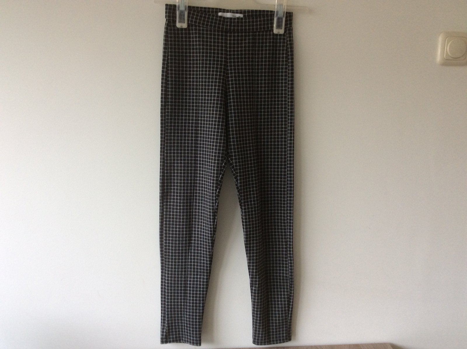 Slank broekje van Zara maat 164., Ophalen of Verzenden, Zo goed als nieuw, Meisje, Broek