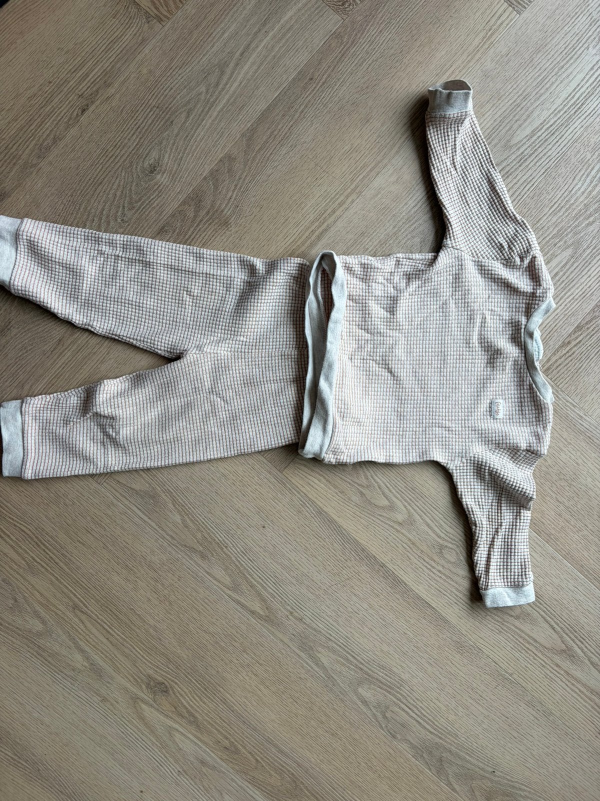 Beige pyjama van Feetje, maat 80, Ophalen of Verzenden, Zo goed als nieuw, Jongetje of Meisje, Nacht- of Onderkleding
