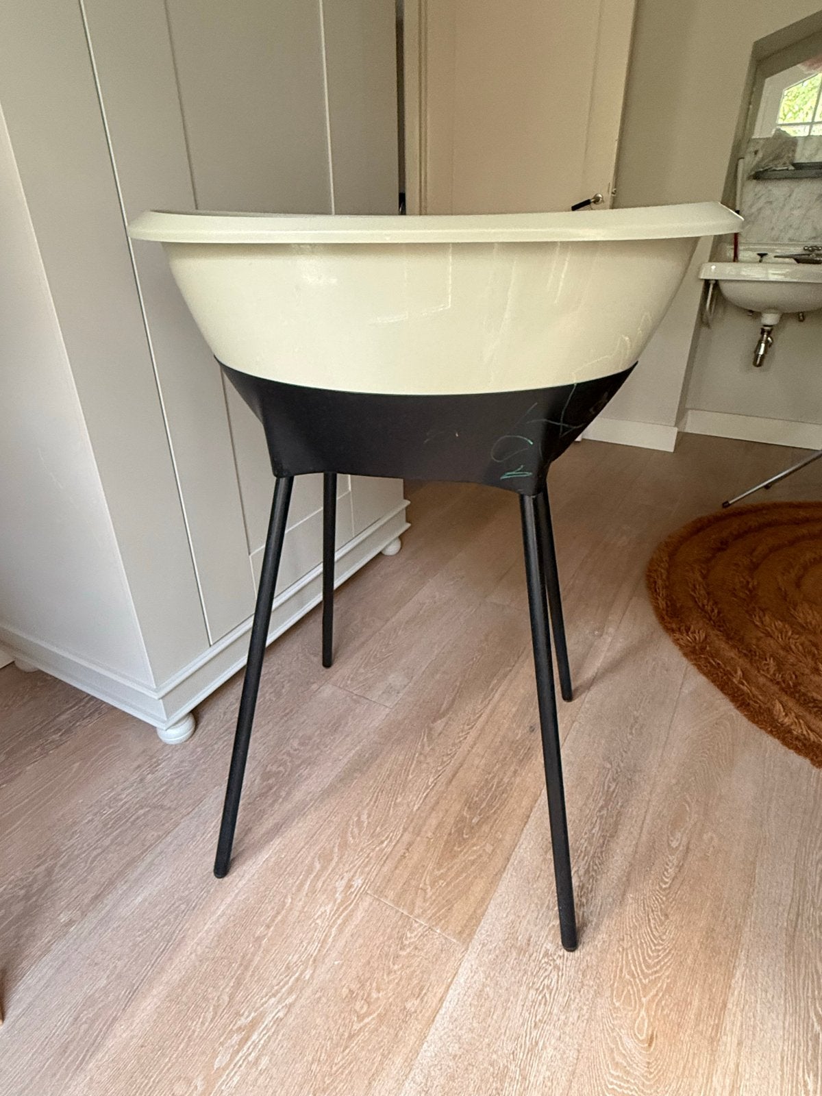 Luma babybad met standaard en inzet voor pasgeborene, Kinderen en Baby's, Ophalen, Zo goed als nieuw, Badje, Overige merken