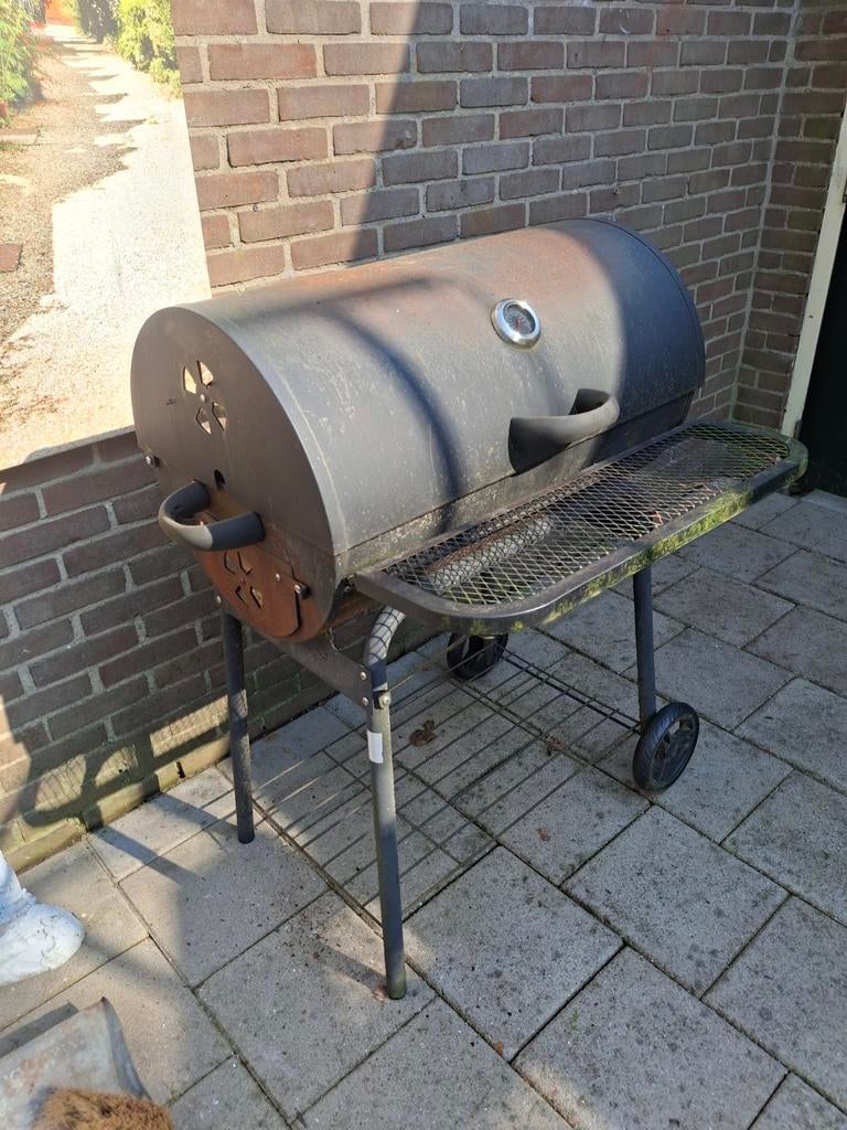 Houtskoolbarbecue, Ophalen