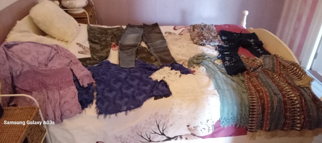 Diverse kledingpakket: Jurken, truitjes, blouses, broeken, Kleding | Dames, Overige kleuren, Bershka, Korte mouw, Gedragen