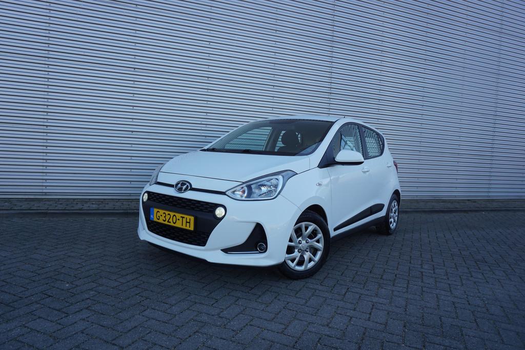 Hyundai i10 1.0i Comfort Airco / Cruise / BT / Elektr. ramen, Stof, Gebruikt, Start-stop-systeem, 4 stoelen