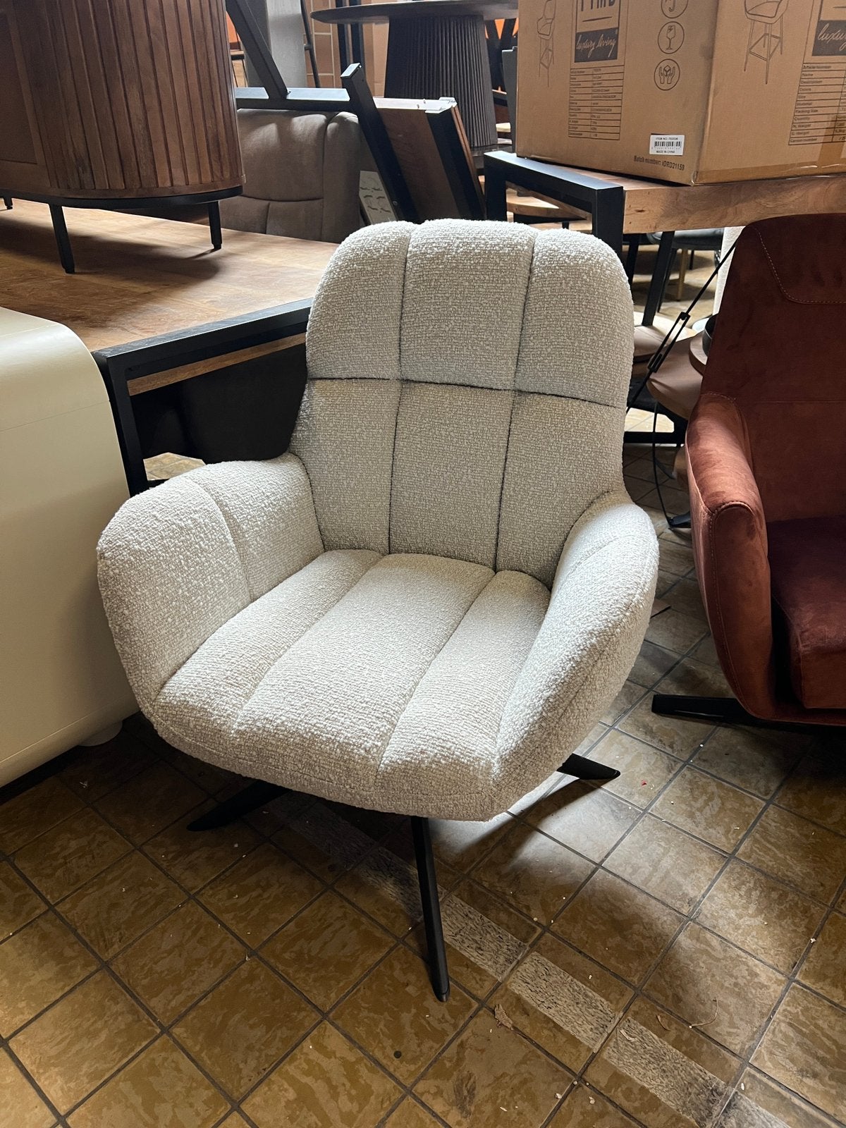 Fauteuil Elvis | Witte stof, Ophalen, Zo goed als nieuw, 75 tot 100 cm, Stof