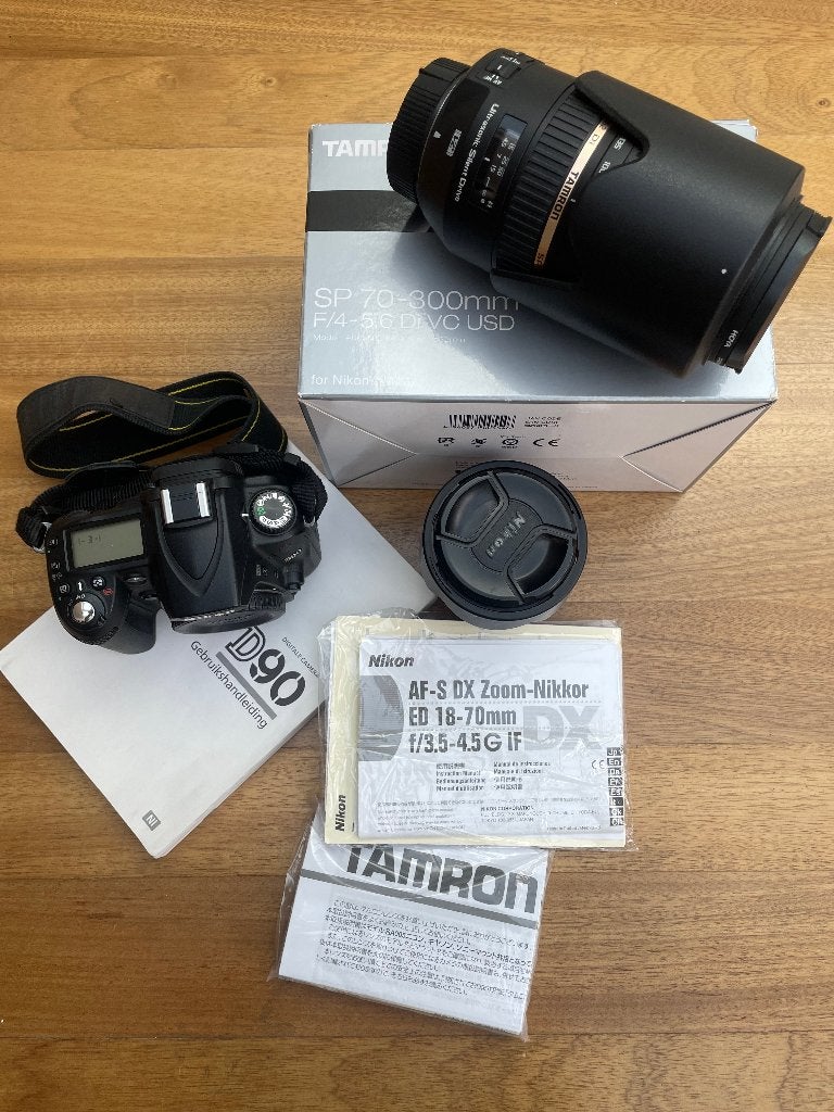 Nikon D90 met 18-70 en 70-300 zoomlens, Gebruikt, Spiegelreflex, Lensdop, Ingebouwde flitser