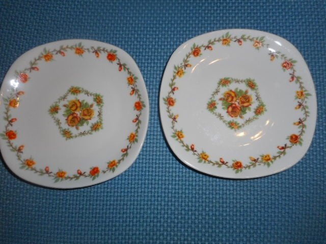 2 Schwartzenhammer Vierkante Borden met Bloemmotief  Bavaria, Ophalen of Verzenden