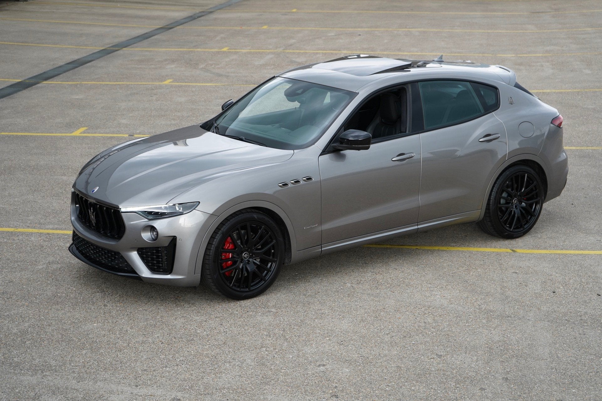 Maserati Levante 3.0 V6 S AWD GranSport, Auto's, Automaat, Dealer onderhouden, 430 pk, Gebruikt