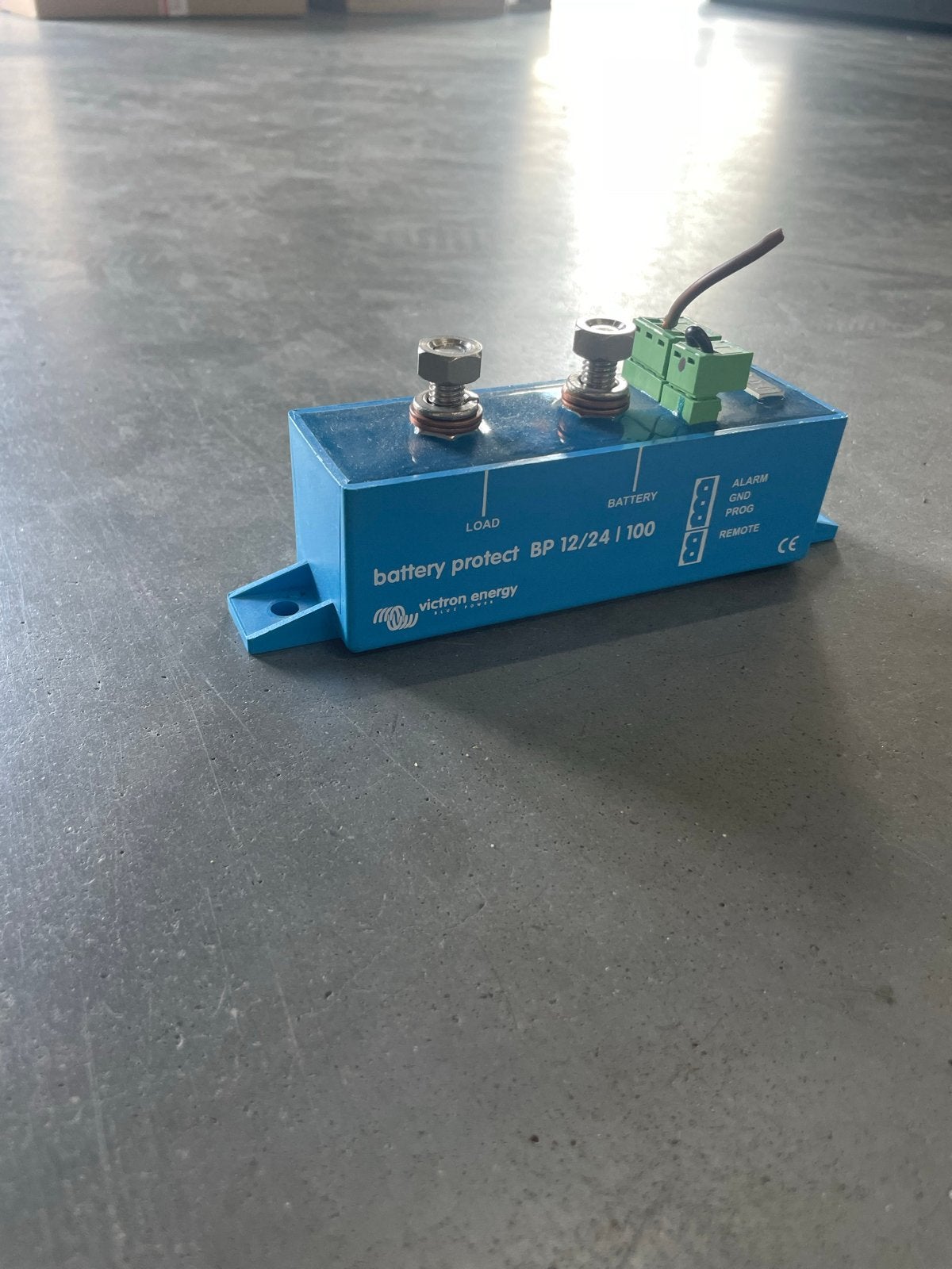 Victron Energy Battery Protect BP 12/24 100 Gereviseerd, Auto-onderdelen, Gereviseerd, Universele onderdelen