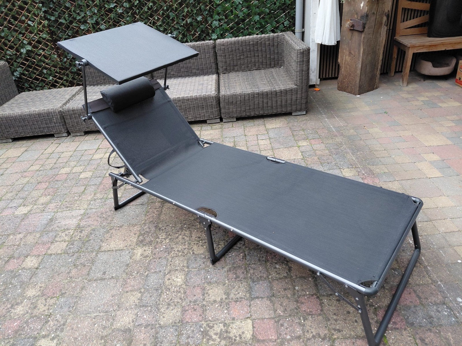 Ligbed met zonnescherm - Grijs, verstelbaar en inklapbaar, Tuin en Terras, Ophalen, Gebruikt, Metaal, Inklapbaar