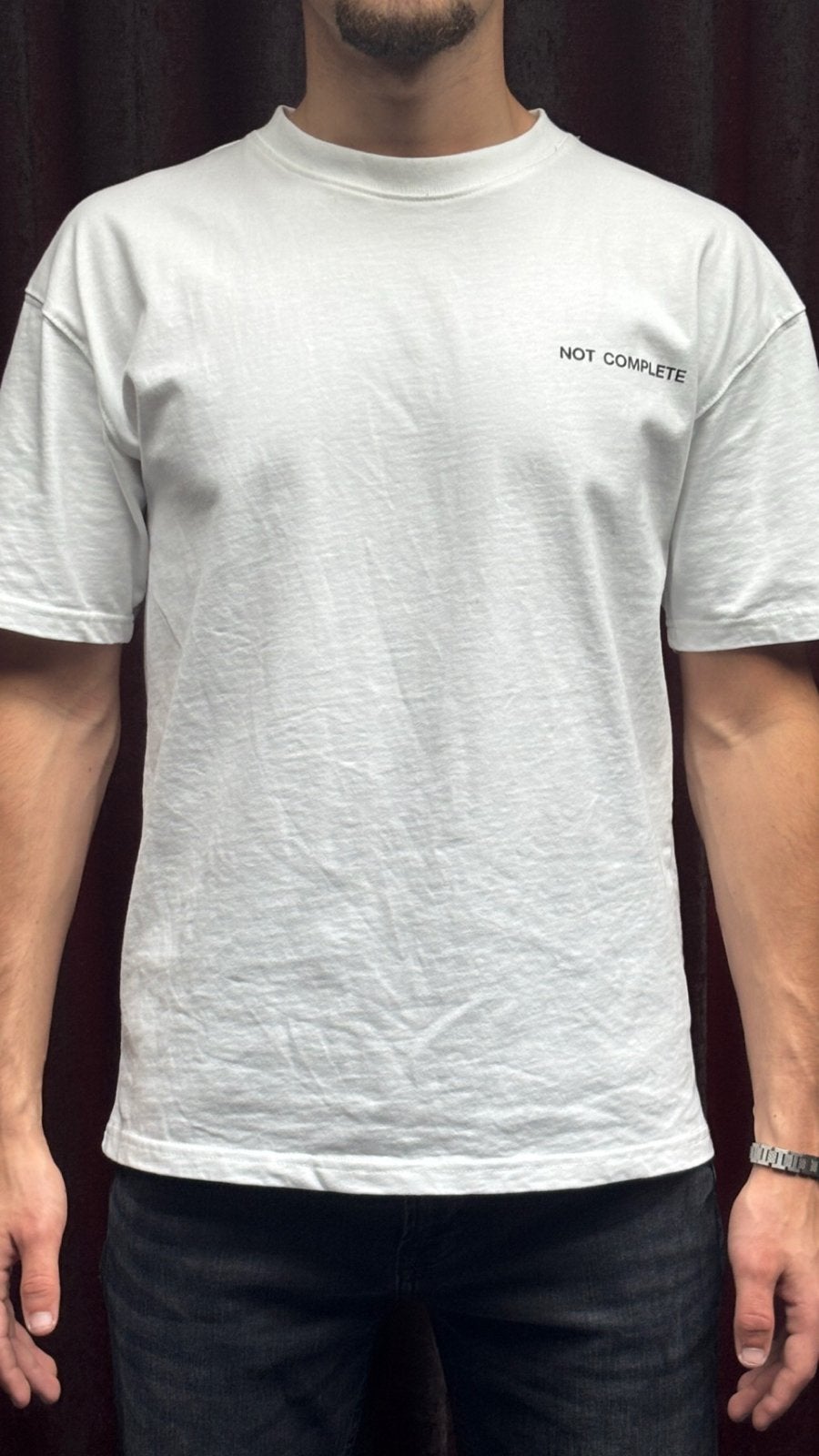 Oversized T-shirt "NOT COMPLETE" - Wit, Kleding | Heren, T-shirts, Ophalen of Verzenden, Zo goed als nieuw, Overige maten, Wit