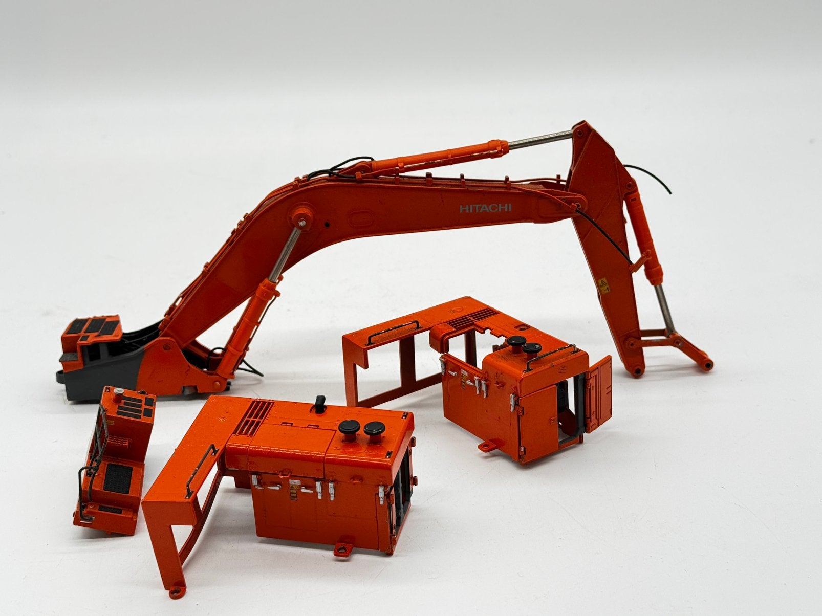 WSI HITACHI ONDERDELEN LADING VERBOUW