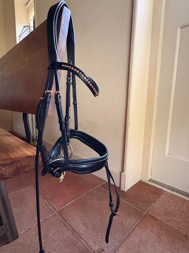 Hoofdstel zwart rose van Harry’s Horse, Dieren en Toebehoren, Verzenden, Dressuur