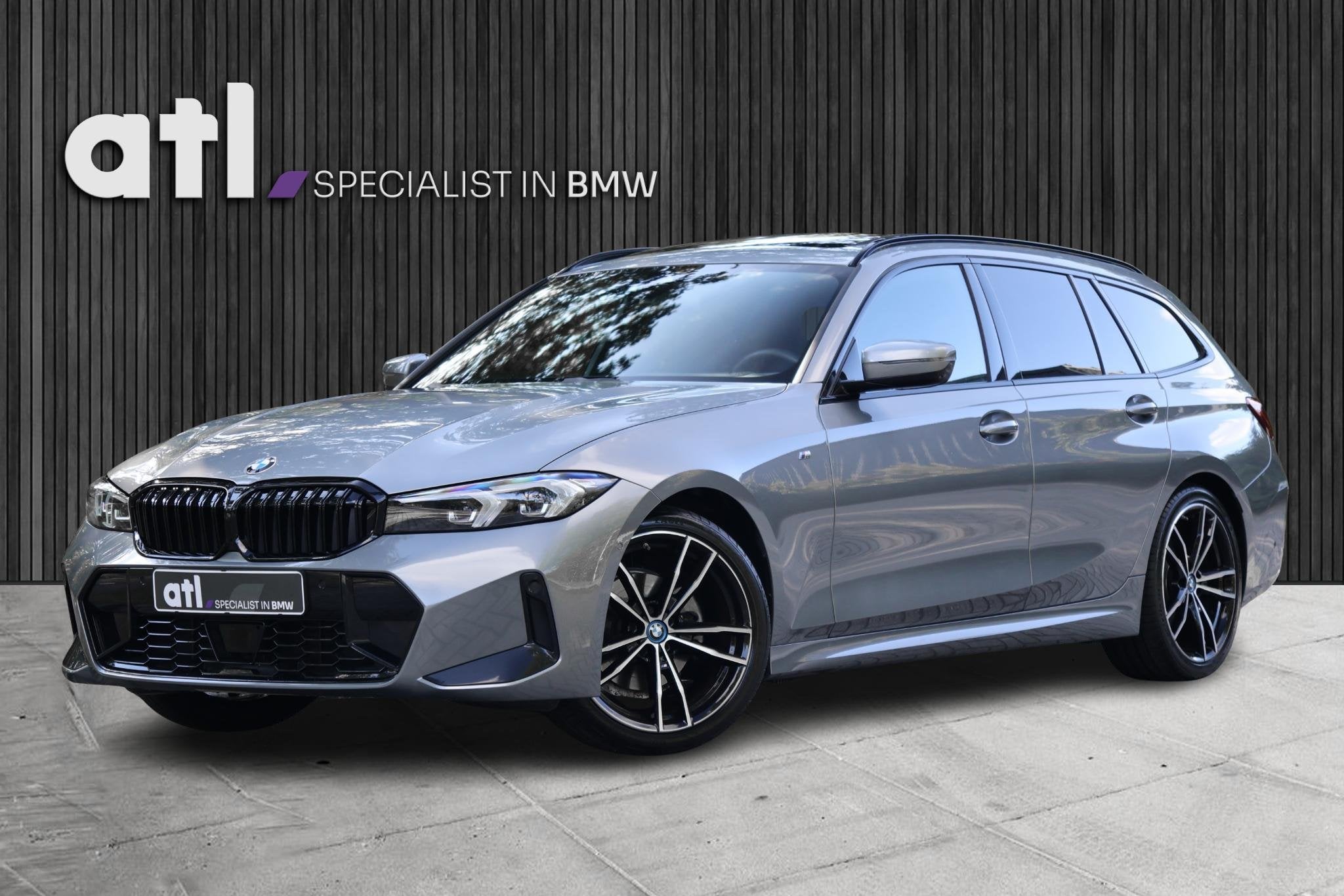 BMW 3-serie Touring 320i M-Sport | Pano | HUD | ACC | 360 |, Automaat, 1998 cc, Gebruikt, 4 cilinders
