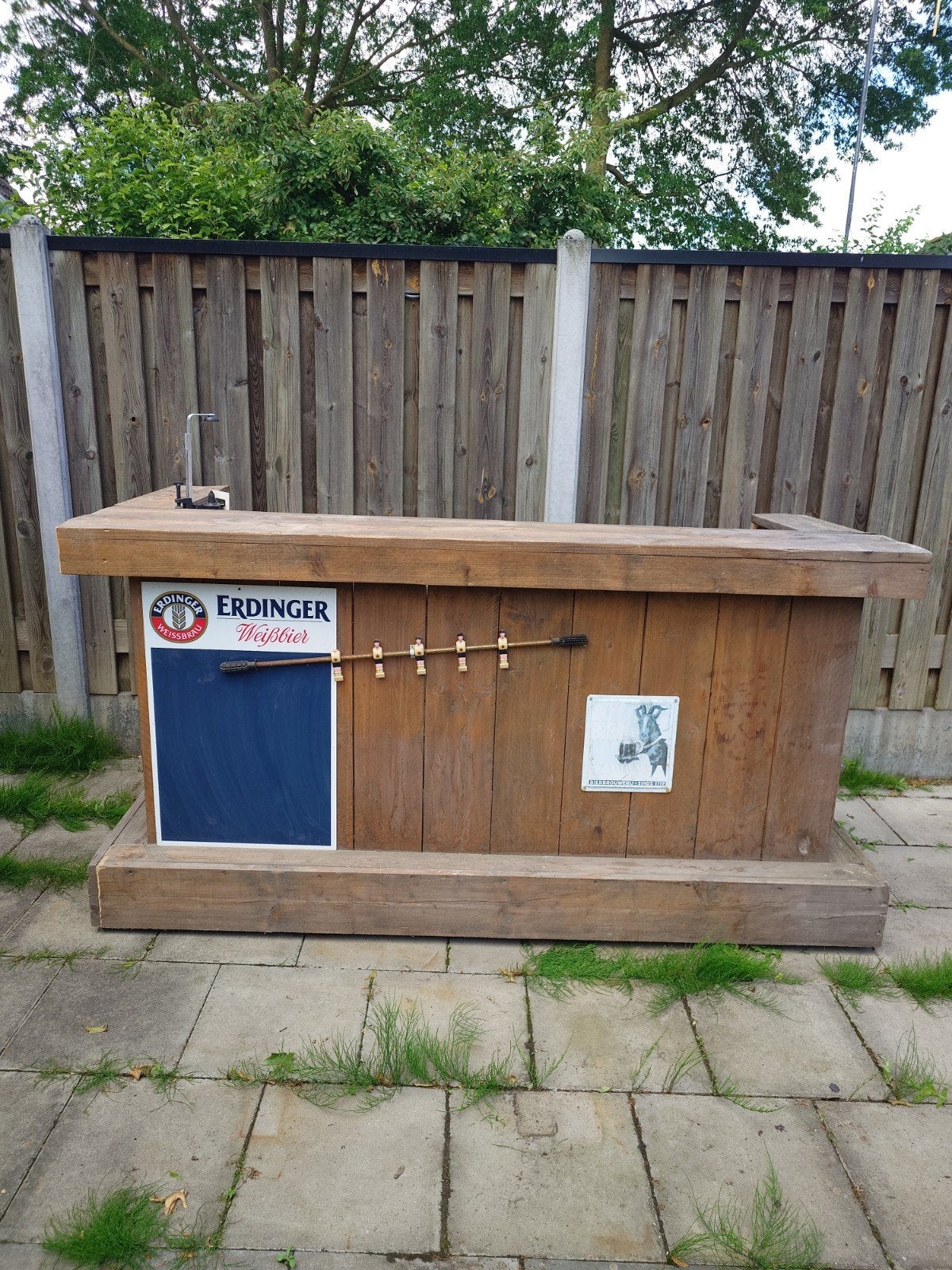Houten buitenbar met spoelbak en opbergruimte, Ophalen