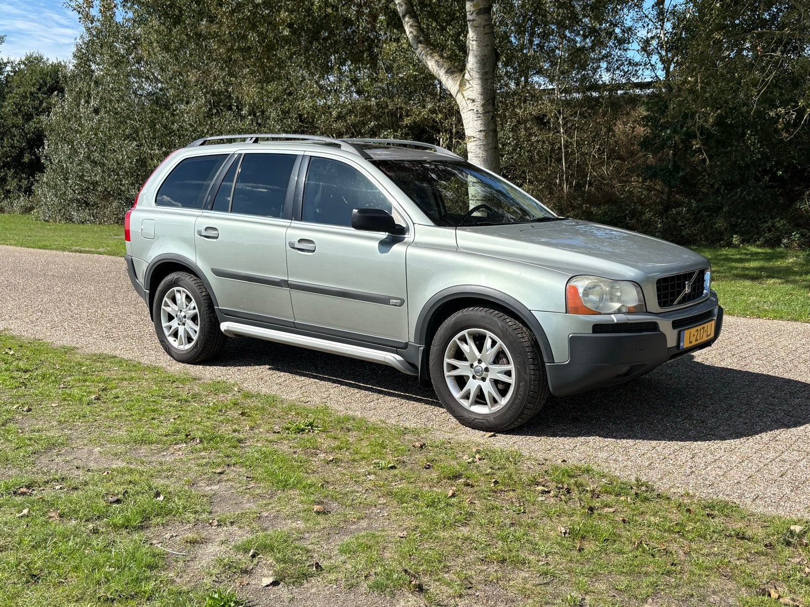 Volvo XC90 2.5 T Geartronic 2002 Groen, Auto's, Zwart, 7 stoelen, 2521 cc, Leder