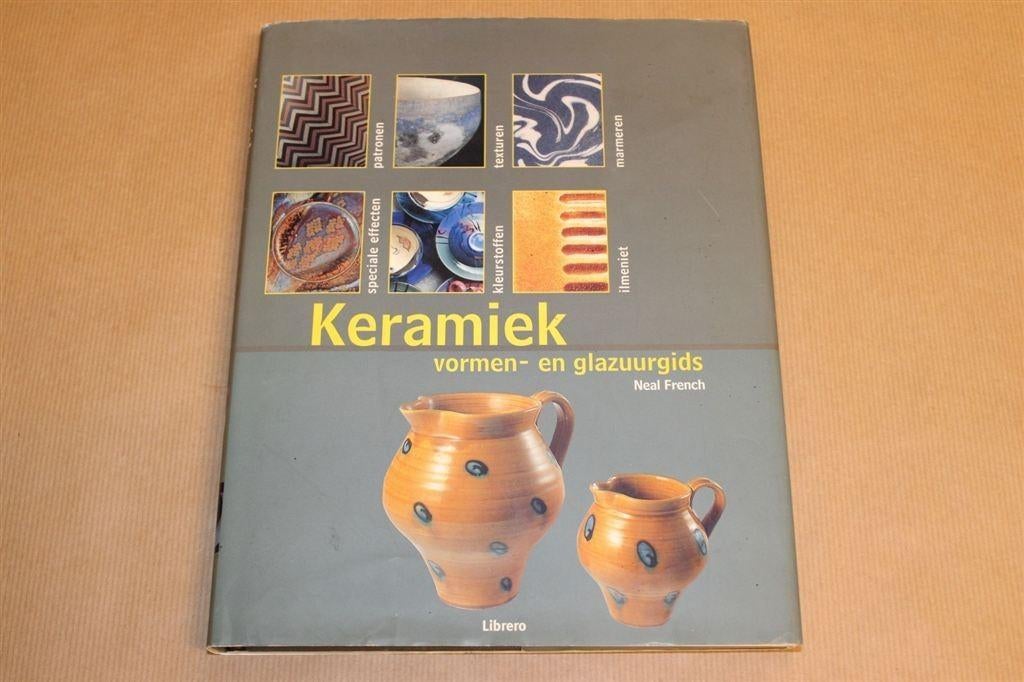 Keramiek - Vormen- en Glazuurgids, Boeken, Ophalen of Verzenden, Zo goed als nieuw