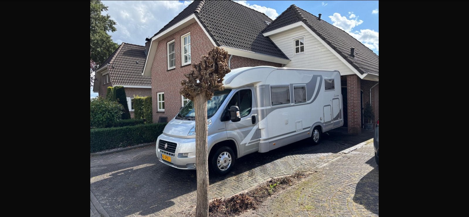 Adria Coral Camper - Ruim en Comfortabel, Rondzit, Particulier, Zonnepaneel, Adria