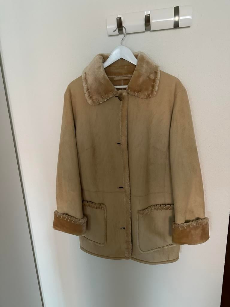 Beige Amaretta damesjas, Ophalen of Verzenden, Zo goed als nieuw, Maat 42/44 (L), Beige