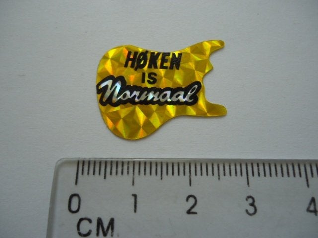 sticker oud NORMAAL band muziek hoken jolink gitaar vintage, Verzenden, Zo goed als nieuw, Bedrijf of Vereniging