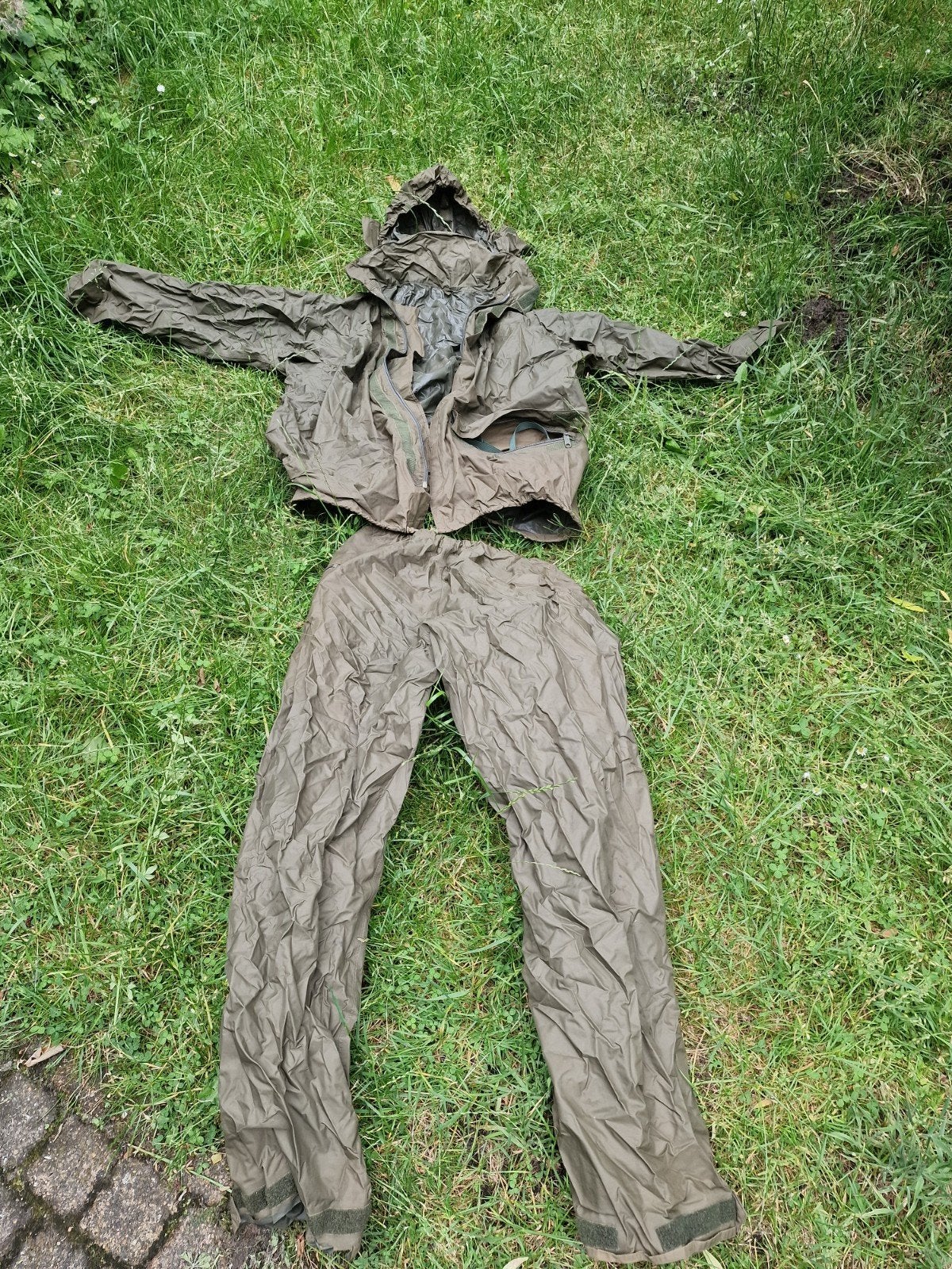 KL Natweer Pak Maat L - Regenpak Militair, Ophalen of Verzenden, Regenbroek