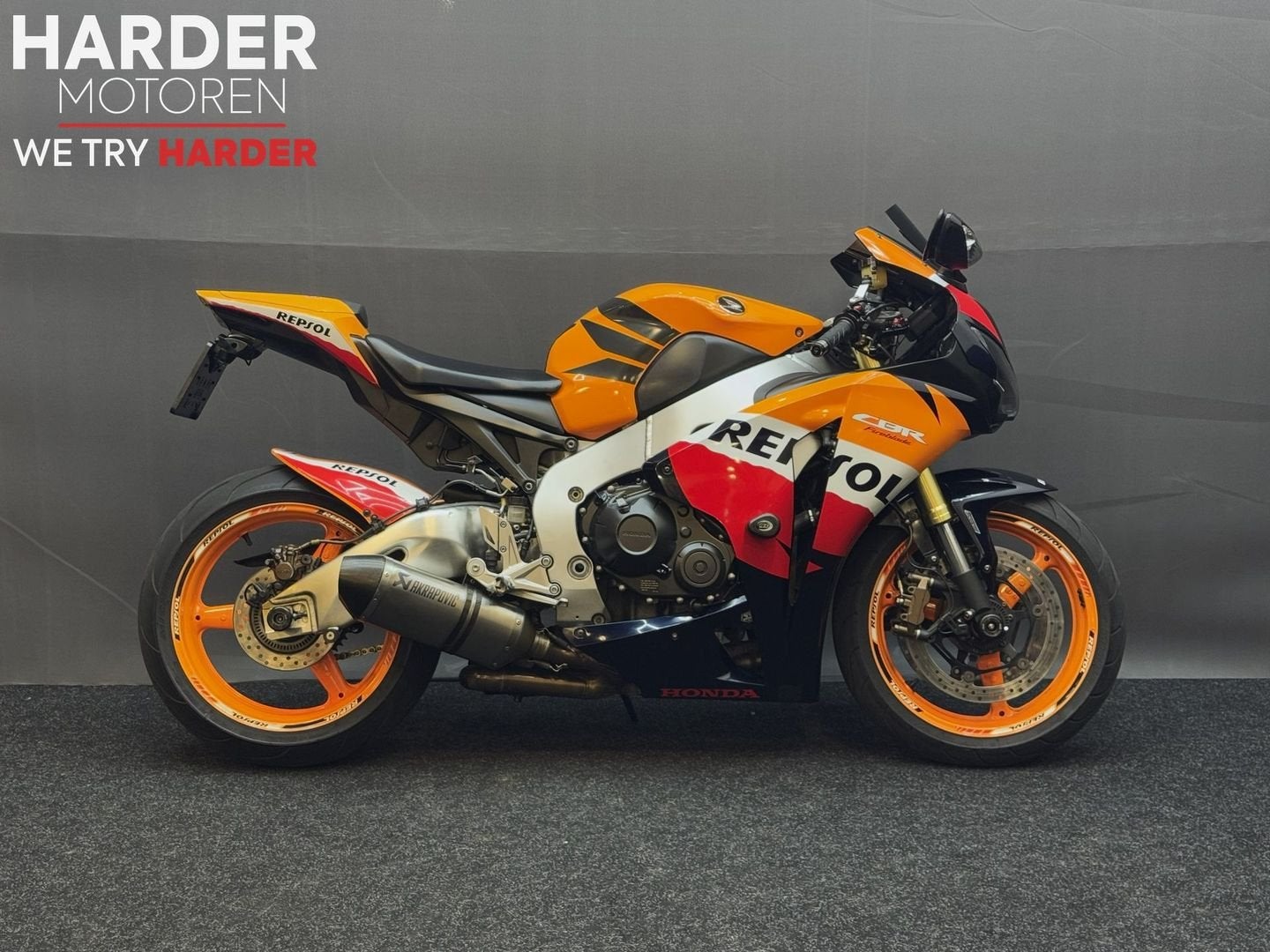 HONDA CBR 1000 RR FIREBLADE ABS/TUNE/AKRA/GARANTIE!, Motoren, Motoren | Honda, HONDA, 4 cilinders, Motorrijbewijs A, Bedrijf
