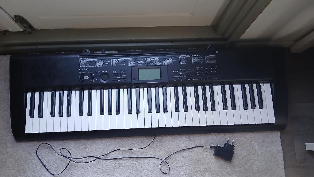 Casio keyboard CTK-1150, Muziek en Instrumenten, Keyboards, Casio, 61 toetsen, Midi-aansluiting, Ophalen of Verzenden