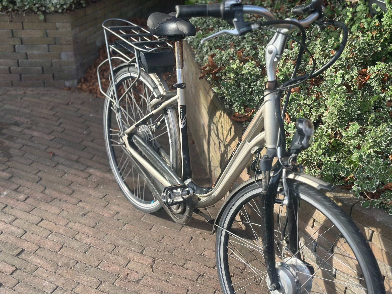 Foto 15 van Sparta Elektrische Damesfiets / E-bike (met defecte accu)