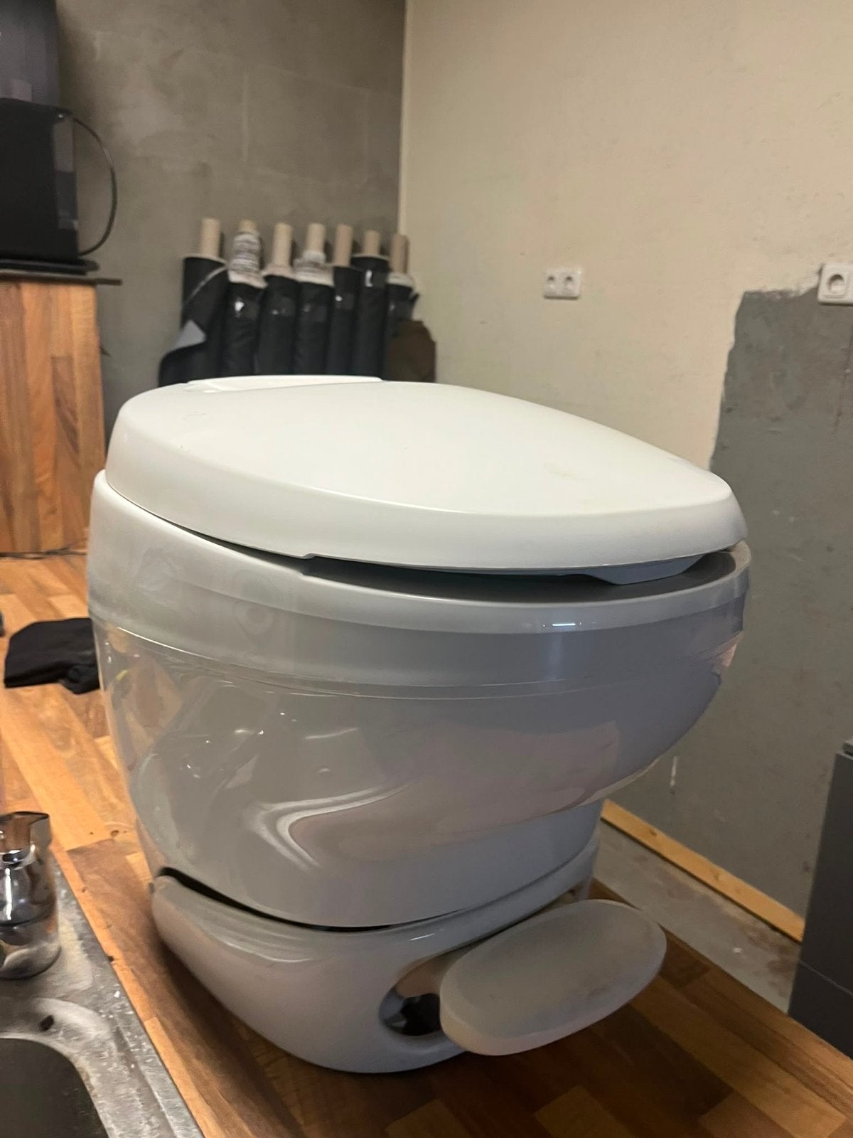 Thetford toilet vaste tank- Zo goed als nieuw, Ophalen, Zo goed als nieuw, Toilet