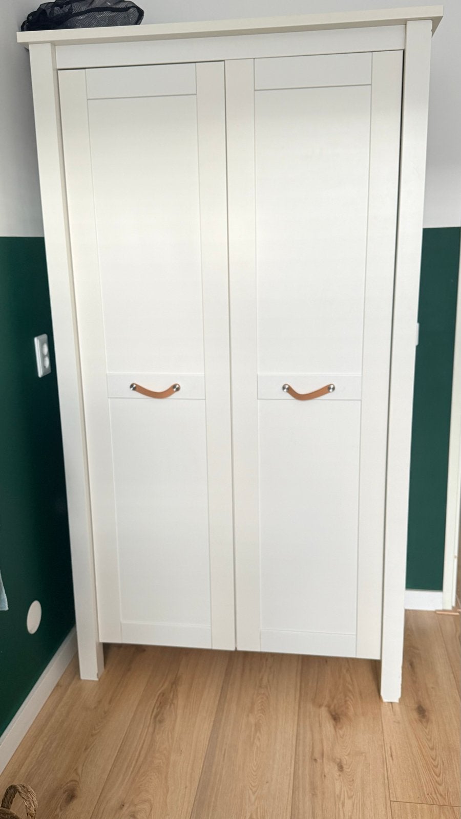Babykamer wit met leren handgrepen, Ophalen, Gebruikt, Jongetje of Meisje