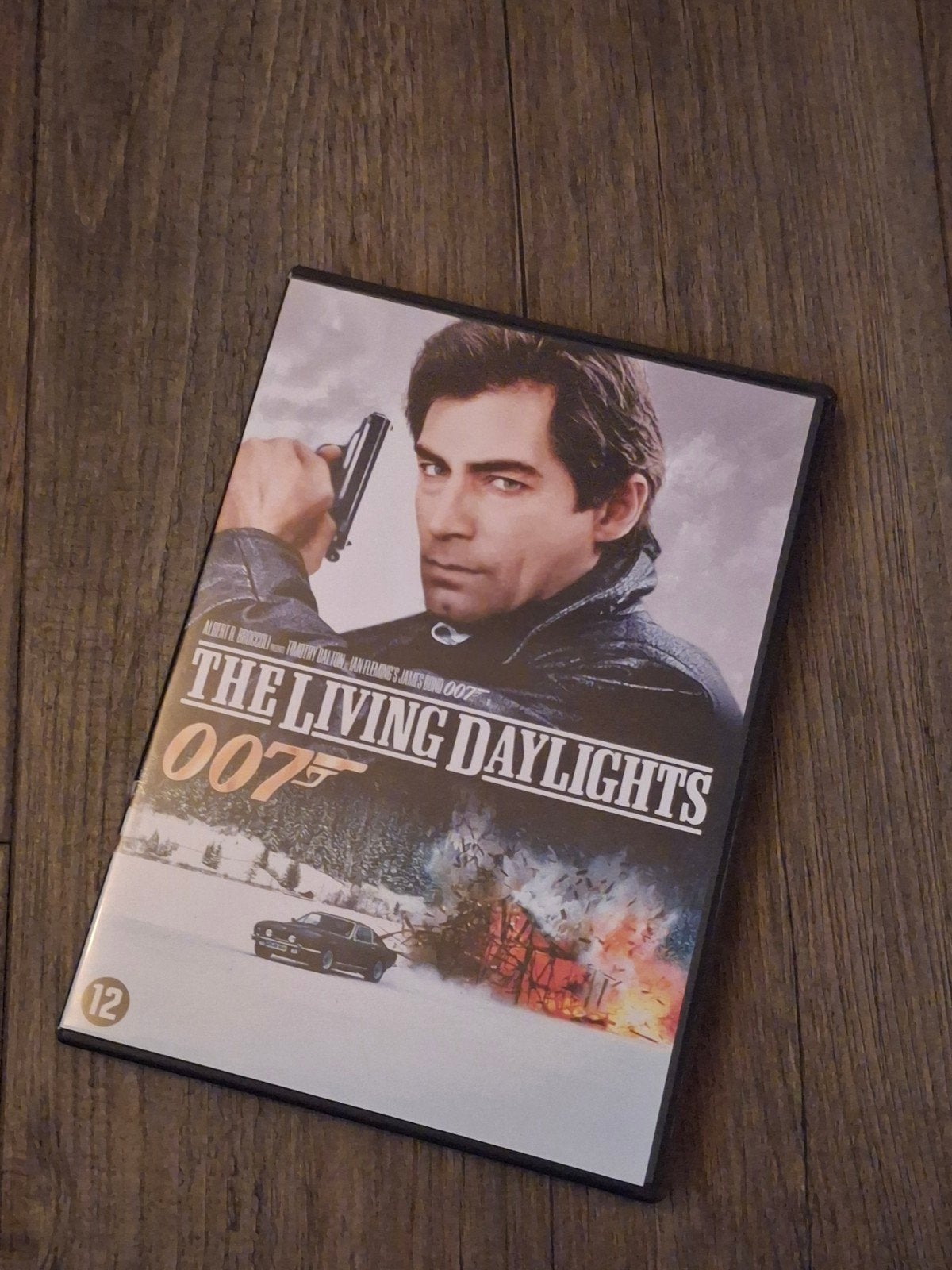 DVD James Bond - The Living Daylights, Vanaf 12 jaar, Ophalen of Verzenden, Zo goed als nieuw, Actie