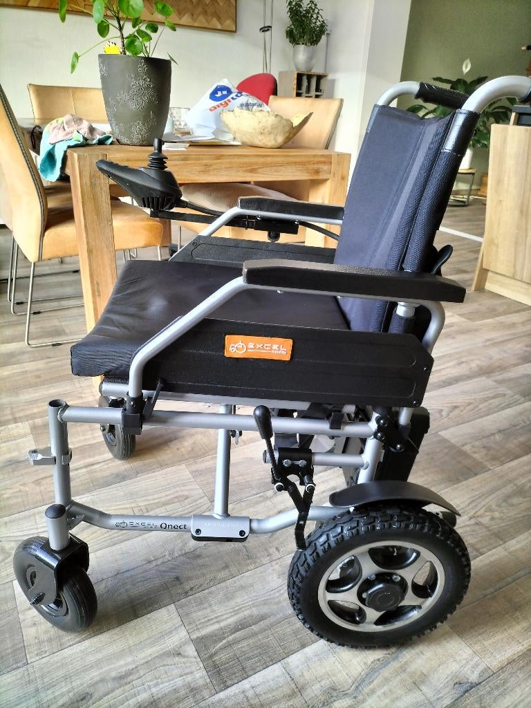 Elektrische rolstoel, Diversen, Rolstoelen, Ophalen, Inklapbaar, Zo goed als nieuw, Elektrische rolstoel