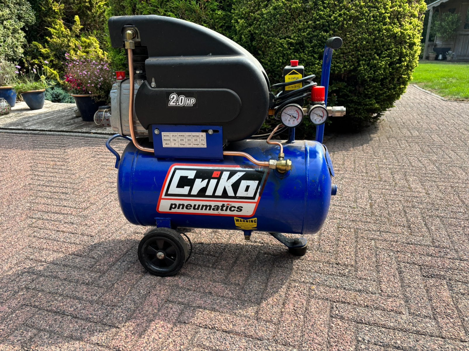 Compressor zo goed als nieuw, Doe-het-zelf en Verbouw, Compressors, Ophalen, 6 tot 10 bar, Zo goed als nieuw, Minder dan 200 liter/min