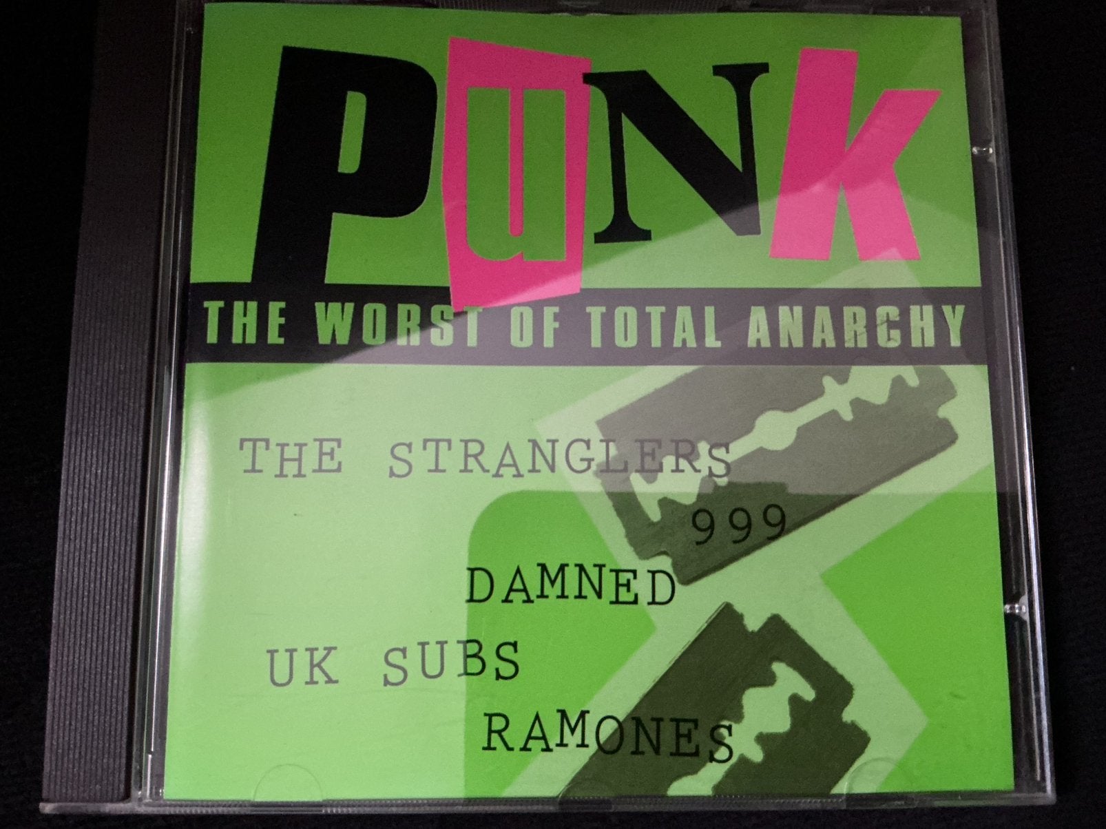 Punk The Worst of Total Anarchy cd, Cd's en Dvd's, Ophalen of Verzenden, Zo goed als nieuw