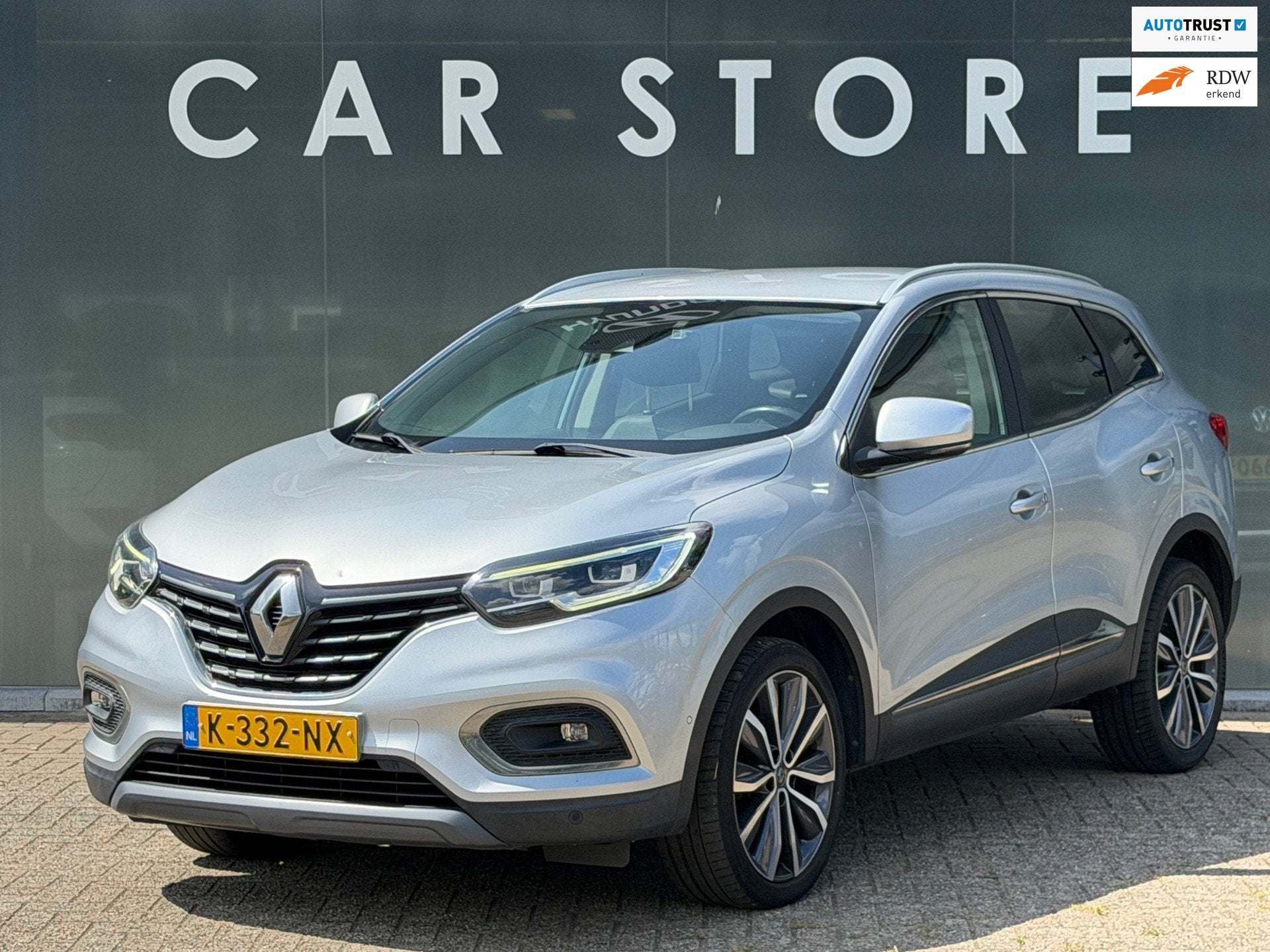 Renault Kadjar 1.3 TCe Intens LED / VOLLEER / CAMERA, Auto's, Voorwielaandrijving, Kadjar, Gebruikt, 4 cilinders