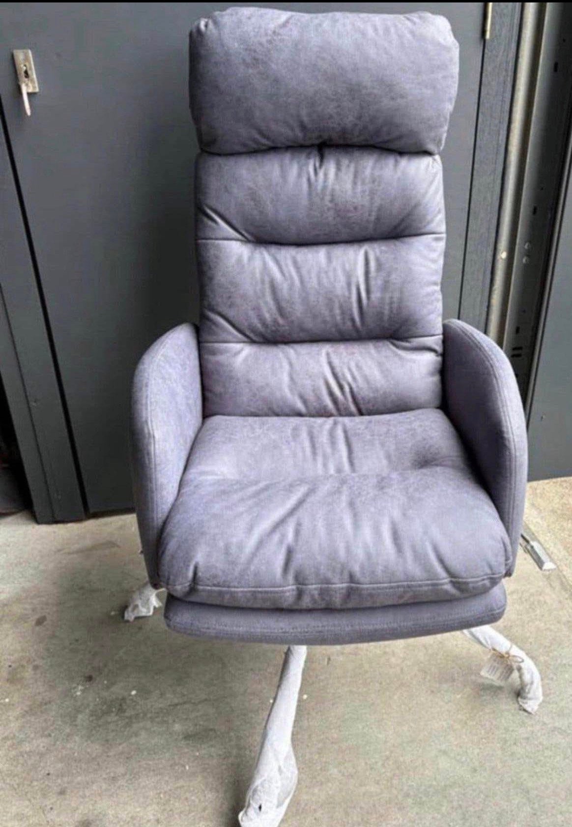 Eetkamerstoel ‘Feel Furniture’, Ophalen, Zo goed als nieuw