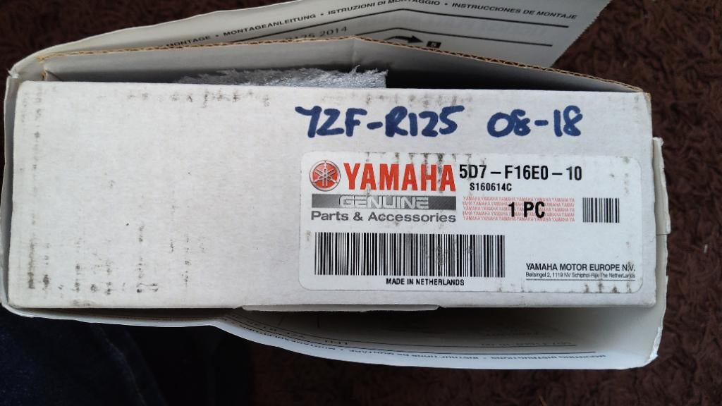 Originele Yamaha YZF R125 accessoire kentekenplaathouder, Ophalen of Verzenden, Nieuw